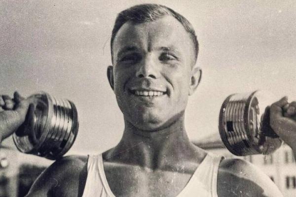Физкультура и спорт в жизни Ю. А. Гагарина