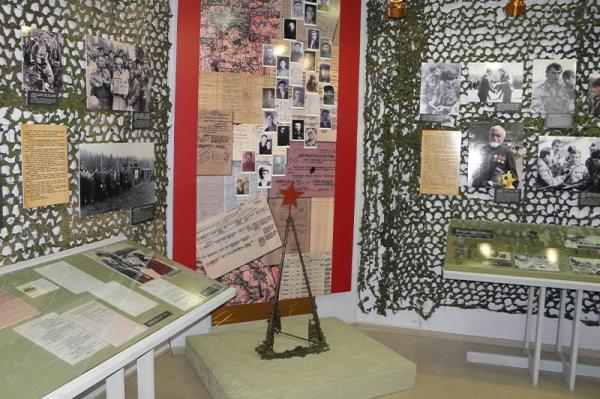 Музейная акция «Красный подарок» ко Дню Защитника Отечества»