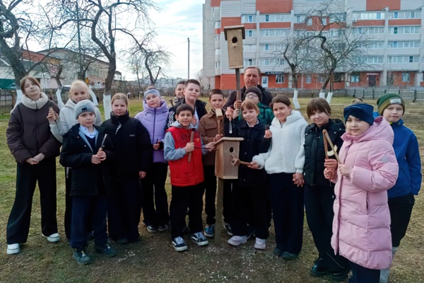 «Отец космонавта». Увлекательный рассказ и весенний мастер-класс