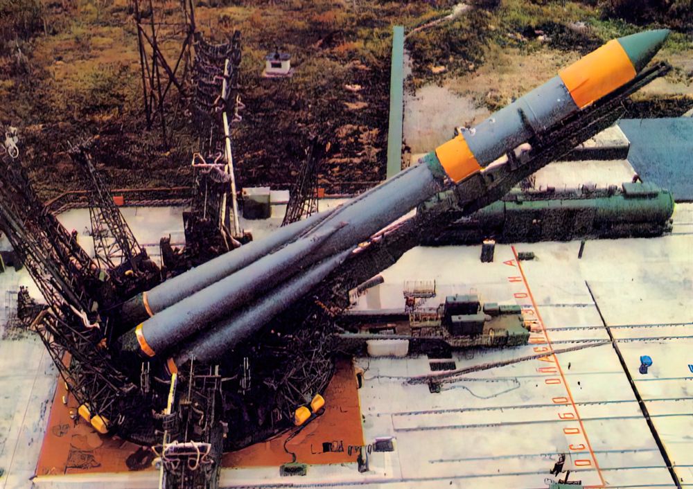 Ракета-носитель Молния Ракета-носитель Молния