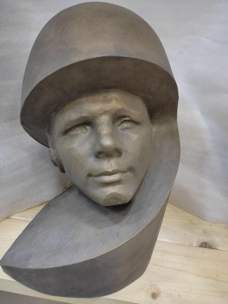 Бюст Гагарина - Миско