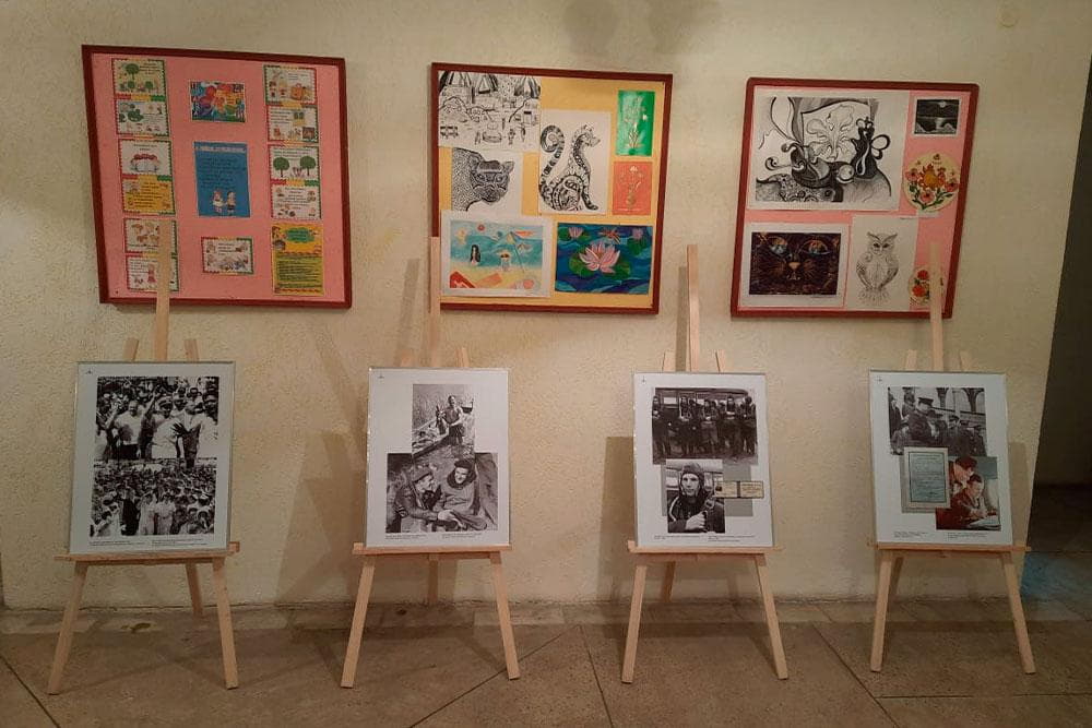 Выставка «Наш Гагарин» продолжает путешествие по Крыму! Выставка «Наш Гагарин» продолжает путешествие по Крыму!