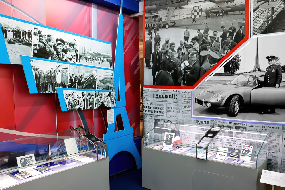 Спорткар для космонавта. Франция. er33mj4agr33yjf7ponpjgir9l372a10-gigapixel-standard-width-1000px.jpg