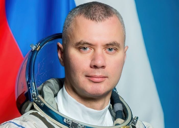1 Денис Матвеев космонавт-gigapixel-standard-width-700px.jpeg