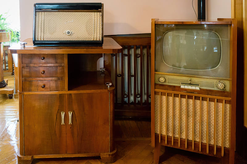 6. Телевизор «Рубин-202». Фрагмент экспозиции Дома-музея академика С.П. Королёва.-gigapixel-standard-width-800px.jpeg