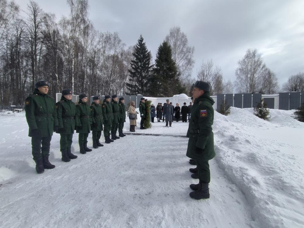 Знамя дивизии, 80 лет назад освободившей Гжатск от фашистского рабства, передано в наш Музей IMG_20230306_111457_1.jpg