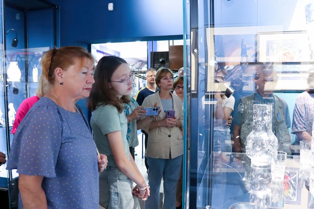 Выставка «Хрустальная мечта» Выставка «Хрустальная мечта»