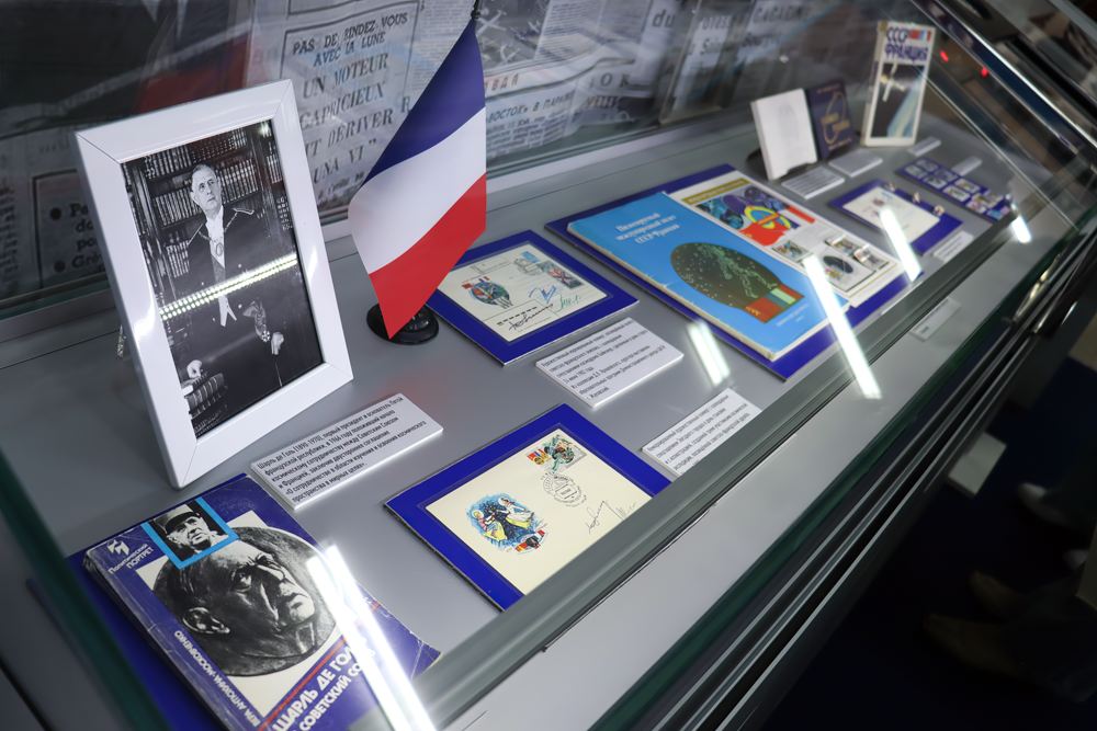 Спорткар для космонавта. Франция Спорткар для космонавта. Франция