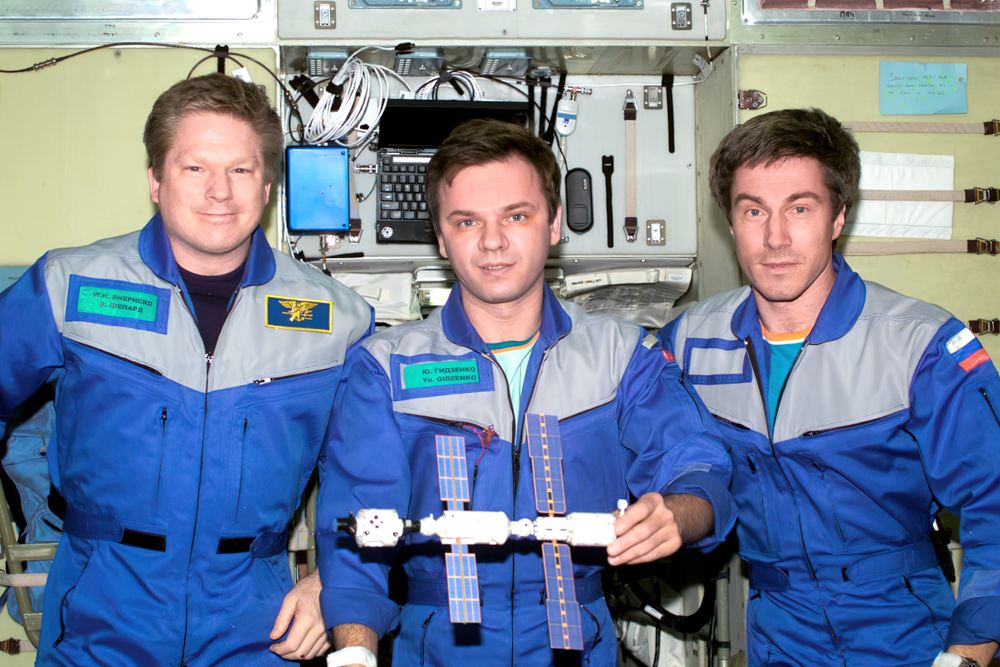 Первые обитатели МКС Первые обитатели МКС