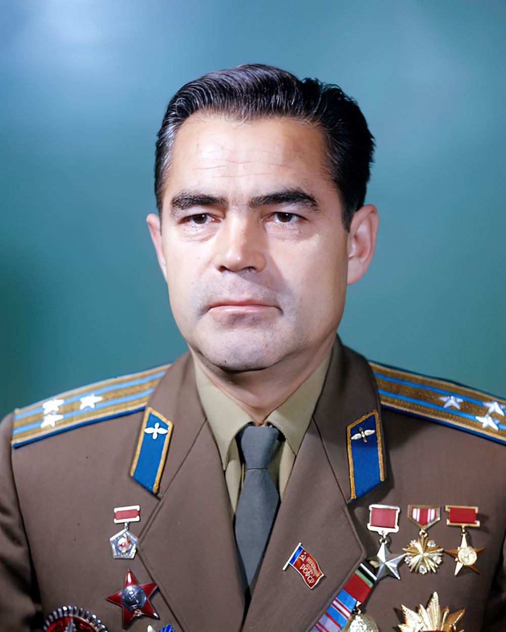 Андриян Григорьевич Николаев Андриян Григорьевич Николаев