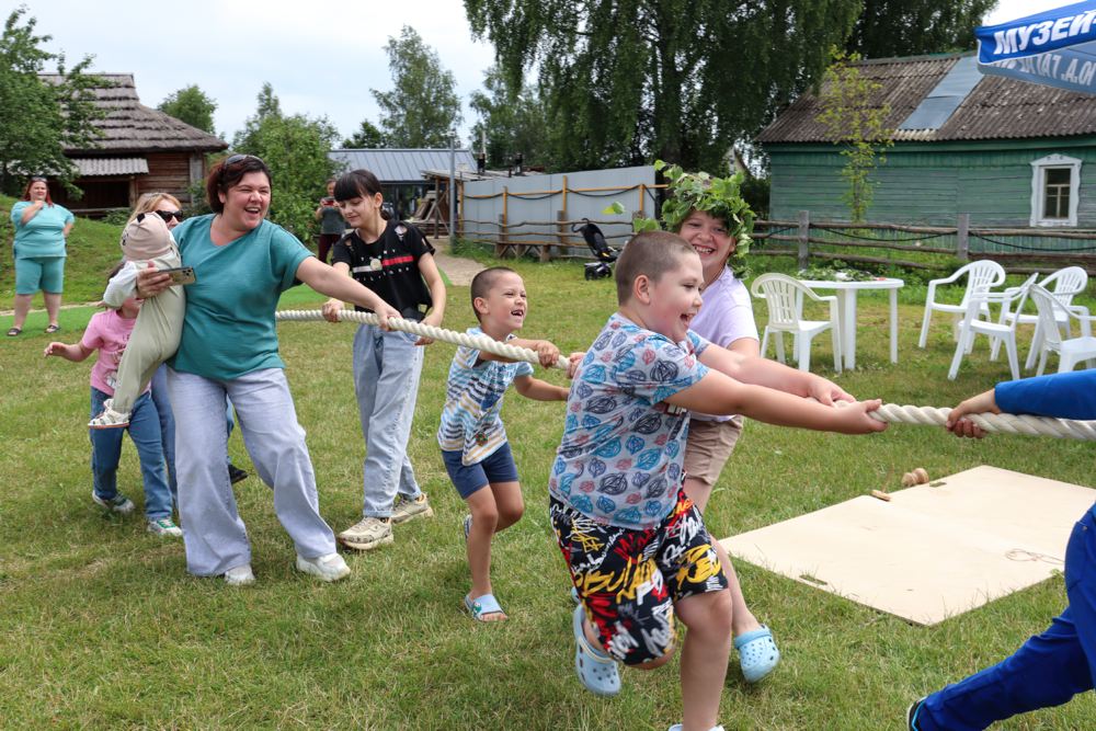 Семейное чаепитие в Клушино Семейное чаепитие в Клушино