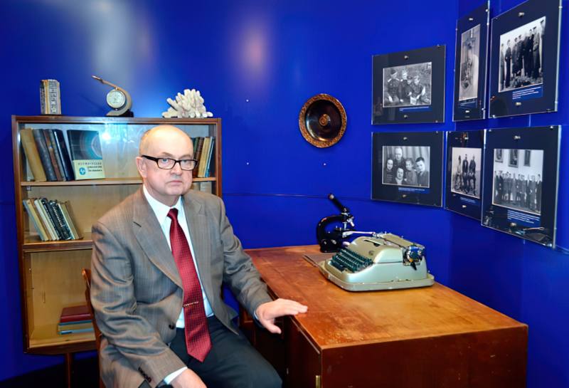 Яздовский В.В. Яздовский В.В..jpg