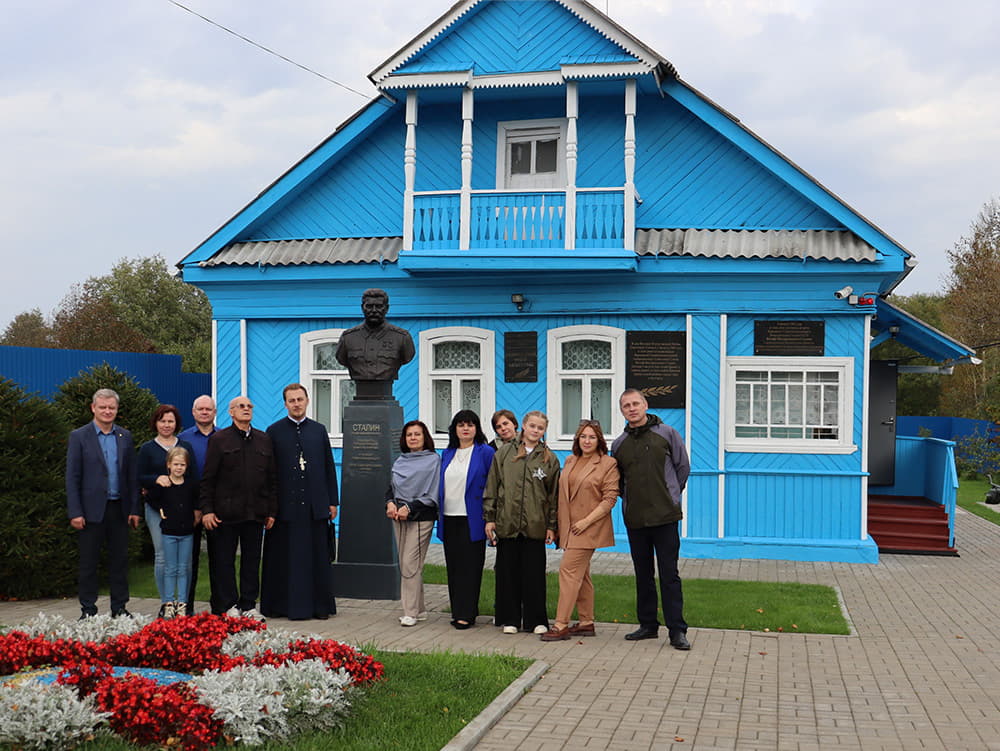 80-летие освобождения Смоленщины отметили на родине Ю.А. Гагарина