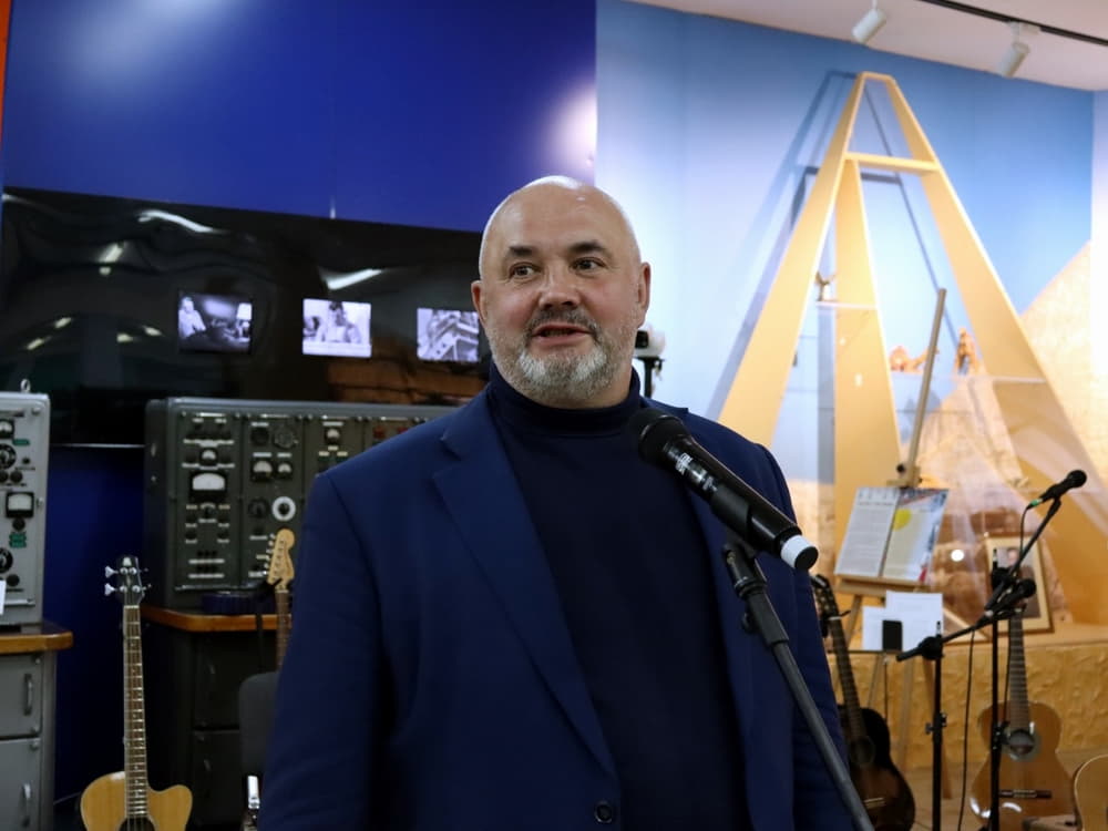 Музыкальный фестиваль «108 минут» Директор.jpg