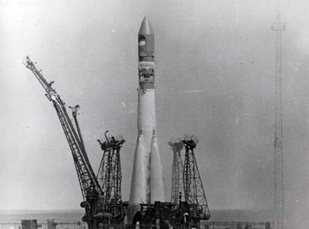 Начало свободного полета ракеты-носителя «Восток». Байконур, 12 апреля 1961 года.