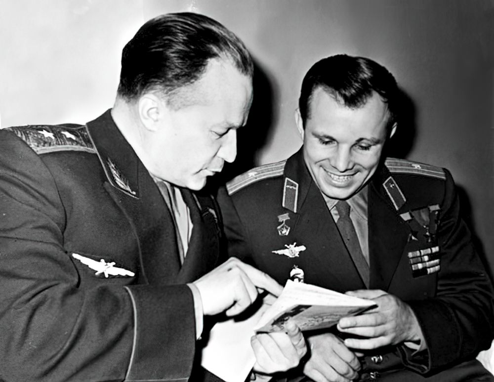 Н.П. Каманин и Ю.А. Гагарин
