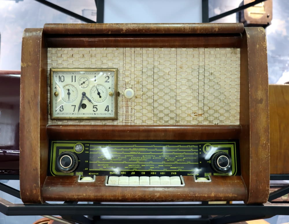 Радиола «Рассвет» Предмет с выставки. Радиола Рассвет.jpg