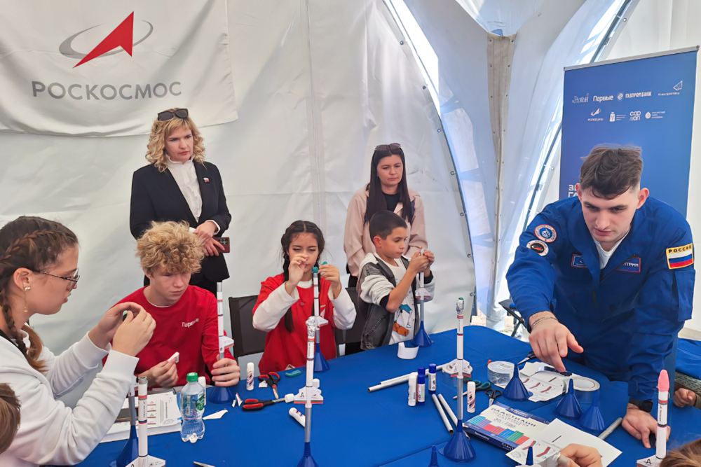 Звезда Гагарина photo_5348103362018672397_y-gigapixel-standard-width-1000px.jpg