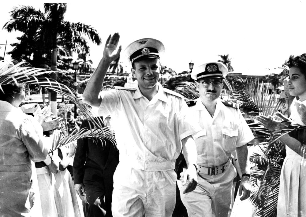 Во время посещения военного госпиталя. Гавана 26 июля 1961 года.