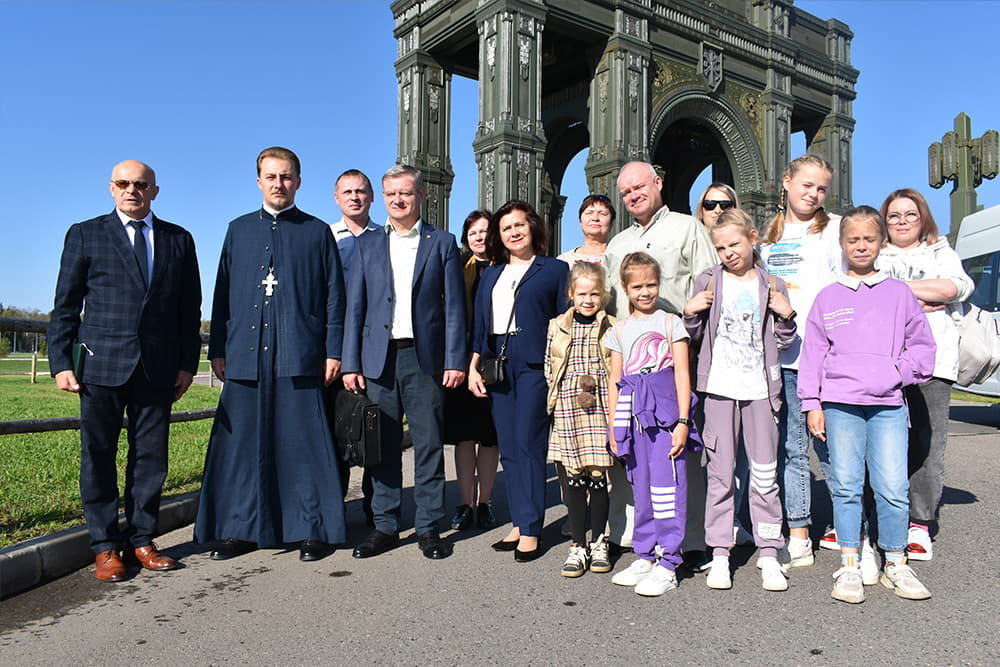 80-летие освобождения Смоленщины отметили на родине Ю.А. Гагарина