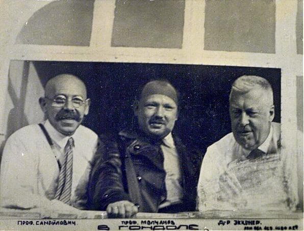 Запуск первопроходца высоких слоев атмосферы - разведчика погоды 1931-07-26 Самойлович Молчанов Эккенер в Ленинграде - Путь к полюсу 1933_Page_60 2.jpg