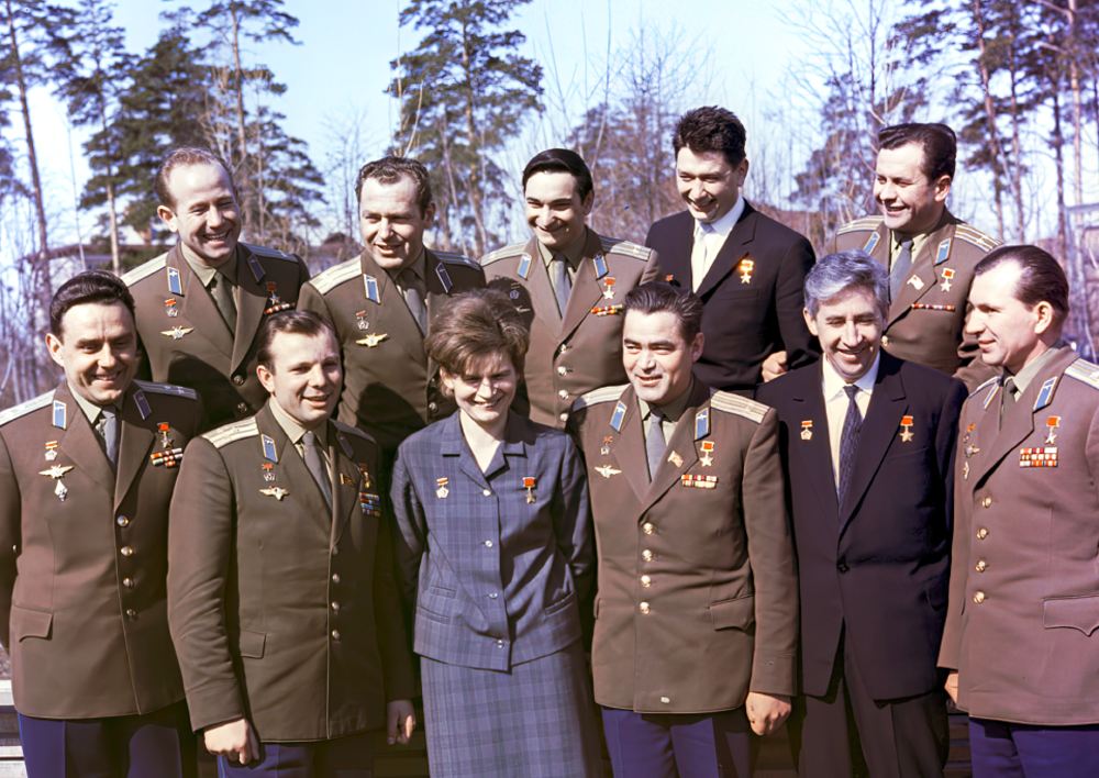 Прерванный полет RIAN_archive_888102_Soviet_cosmonauts-gigapixel-standard-width-1000px.jpg