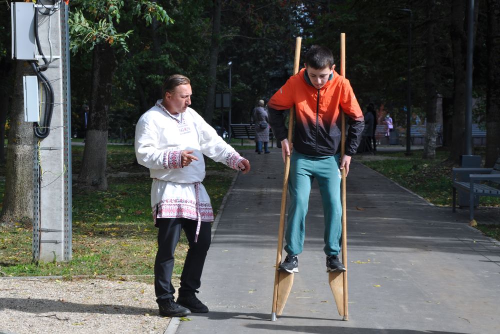 Шире круг Шире круг