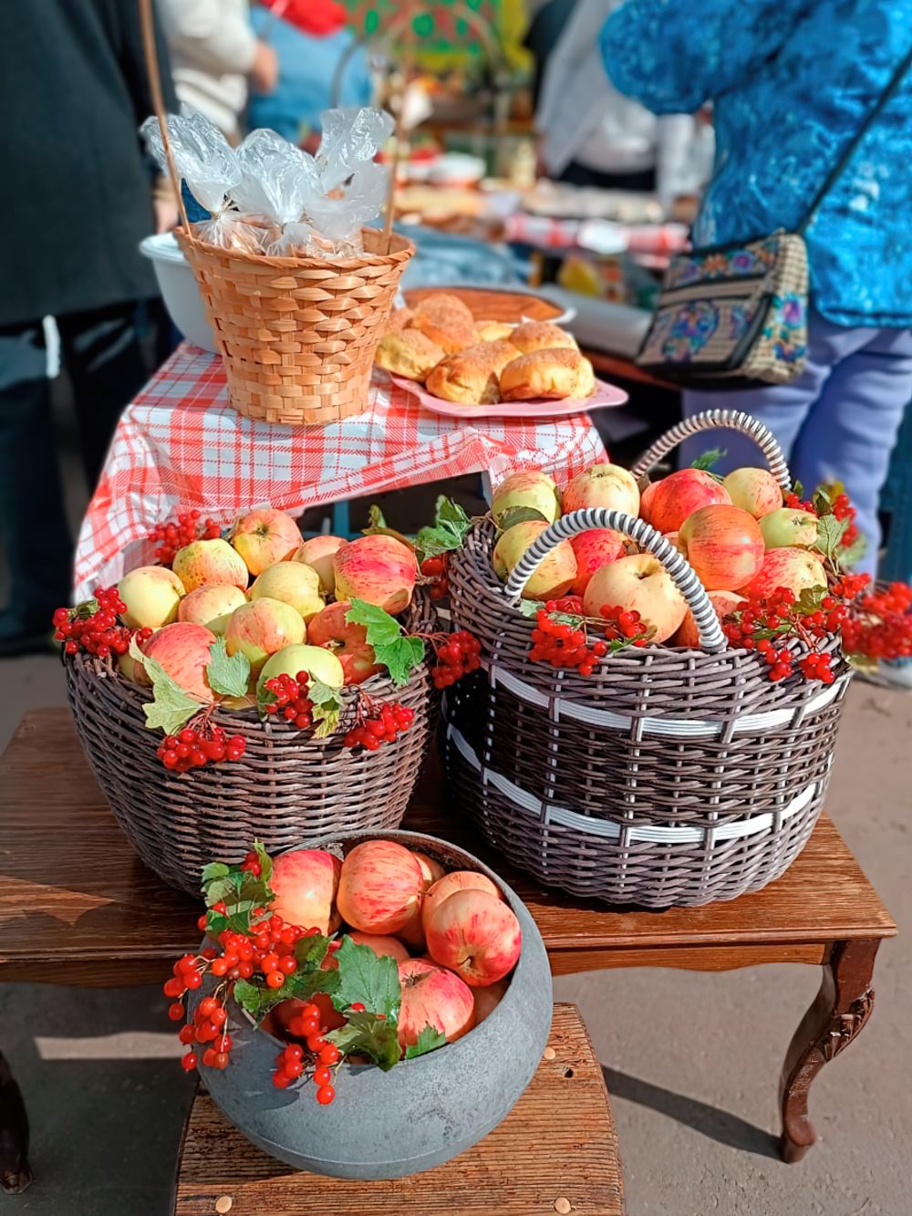 Шире круг Шире круг