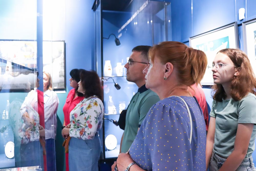 Выставка «Хрустальная мечта» Выставка «Хрустальная мечта»