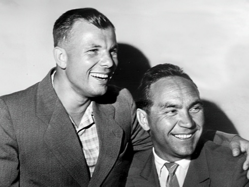 Два Героя - Юрий Гагарин и Георгий Мосолов. г. Москва 1961 год Два Героя - Юрий Гагарин и Георгий Мосолов. г. Москва 1961 год