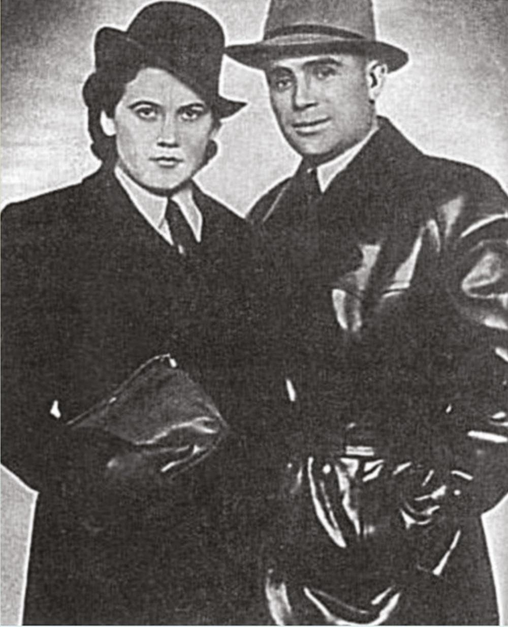 Супруги Таврины перед заброской в советский тыл