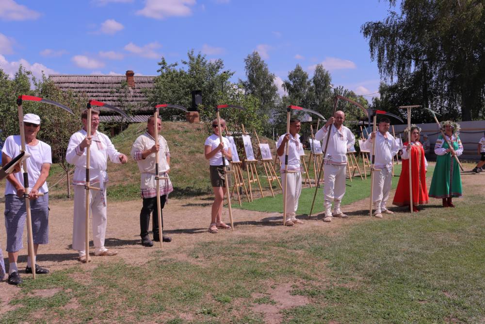 Сенокосная пора в Клушино