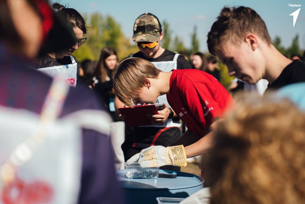 Звезда Гагарина cdLugIUDBBsb3CiLHy6yuRKUDZmvU4EHvudVz_1x02K2L5BTCYOcntj18UmN4peLkJ9A2jOcg6p6A6rHkTE4S15R-gigapixel-standard-width-1000px.jpg