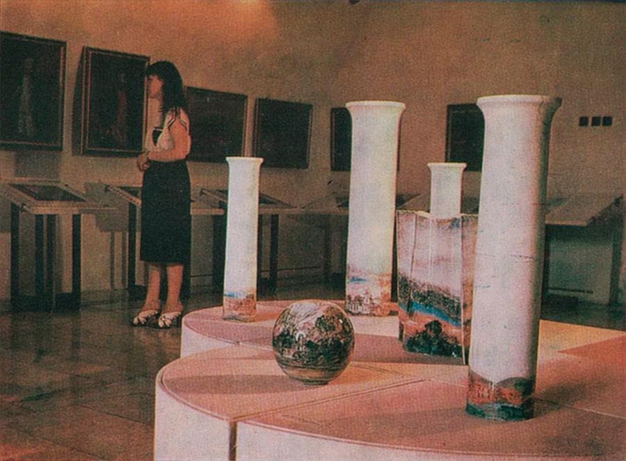 В одном из залов В одном из залов