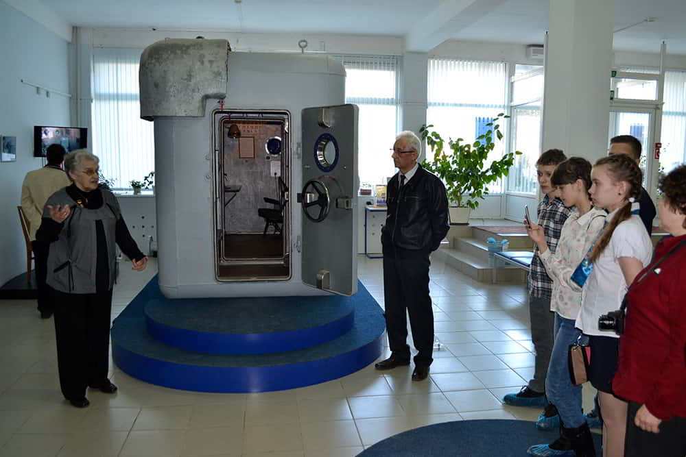 И.П. Пономарева делится своими воспоминаниями о подготовке членов первого отряда космонавтов в СБК-48. г. Гагарин, 10 марта 2014 г.