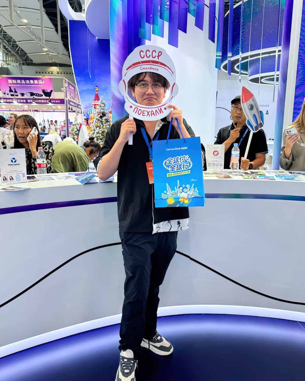 Все флаги в гости к нам Все флаги в гости к нам