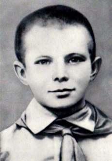 Гагарин пионер