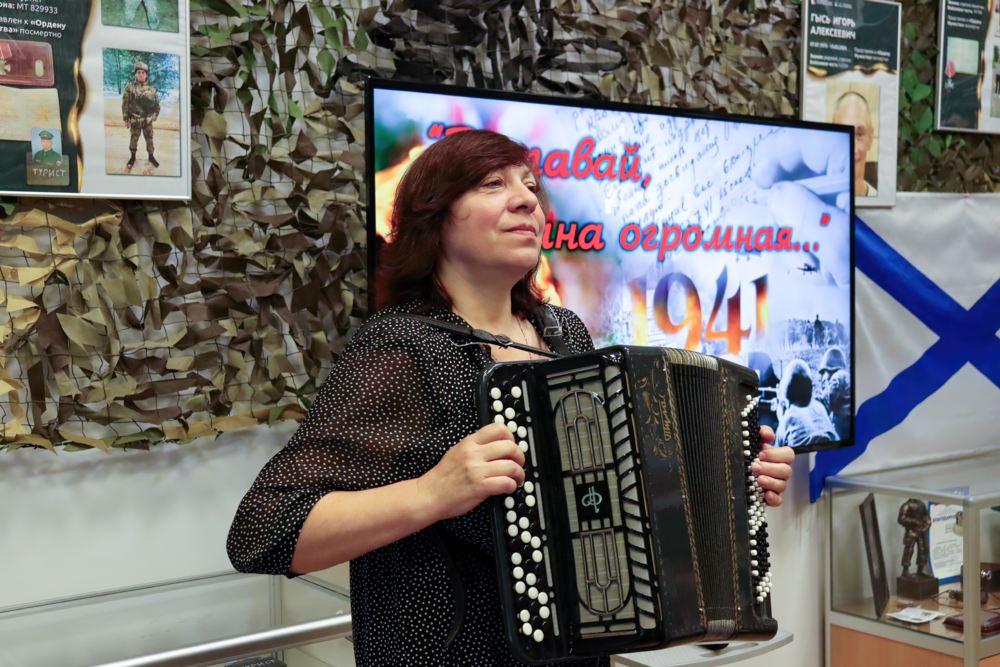 «Вставай, страна огромная…» «Вставай, страна огромная…»