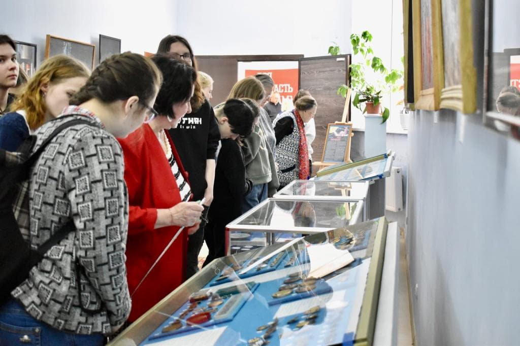 Мы - первые! Мы - первые!