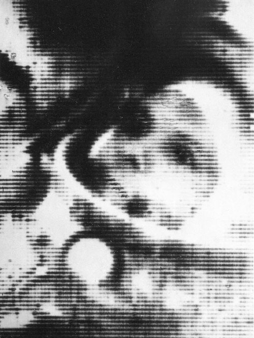 3 ТВ изображение первого космонавта, полученное с борта космического корабля «Восток» 12 апреля 1961 года.100 строк.jpg