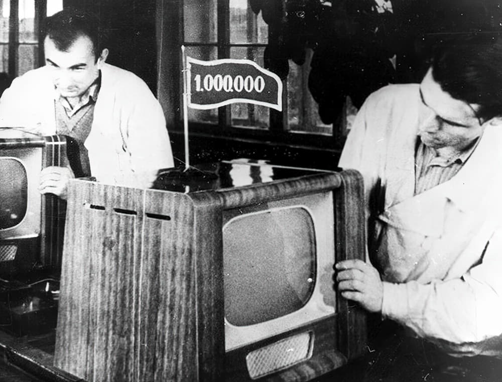 Рекордный выпуск телевизора «Рекорд» 4. Рекордный выпуск телевизора «Рекорд».-gigapixel-standard-scale-1_00x.jpeg