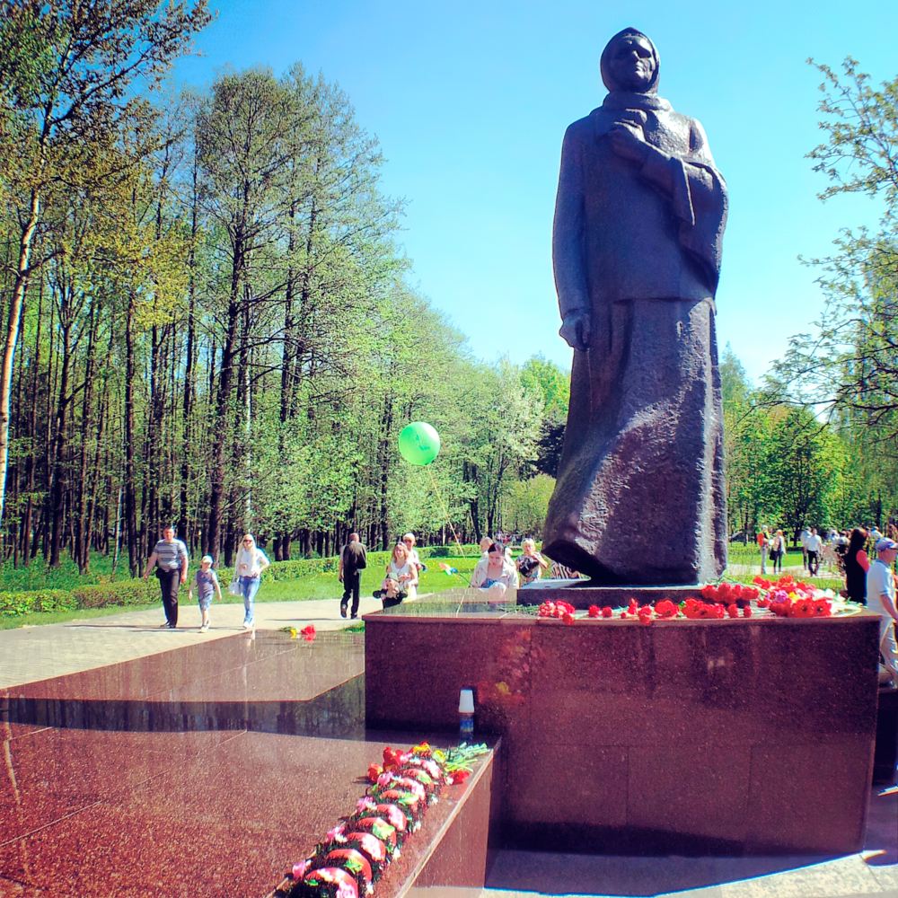 Женщине - Матери. Дань уважения и памяти Женщине - Матери. Дань уважения и памяти