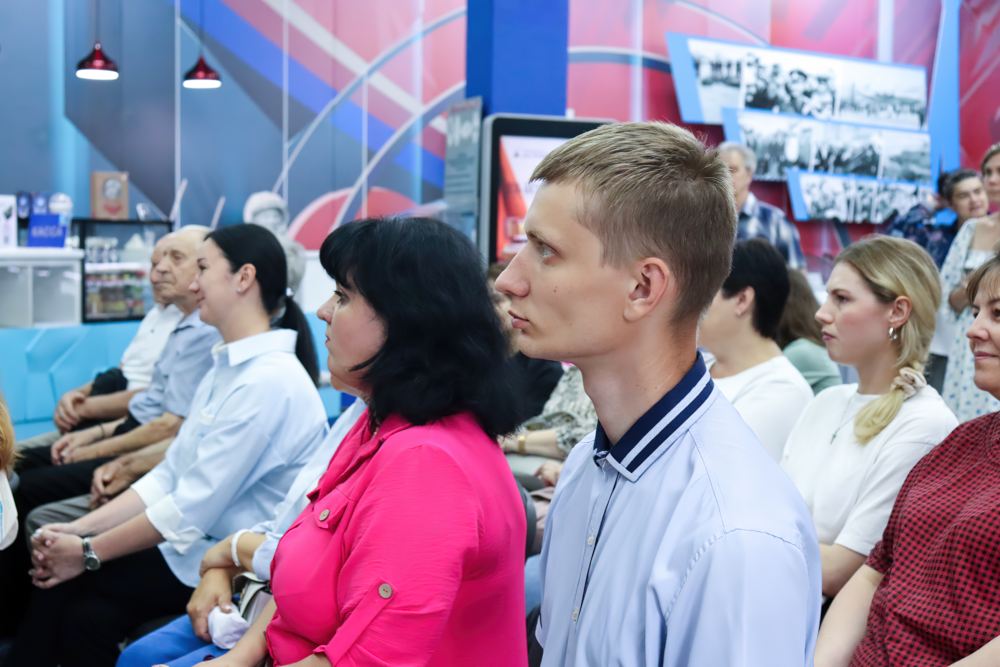 Выставка «Хрустальная мечта» Выставка «Хрустальная мечта»