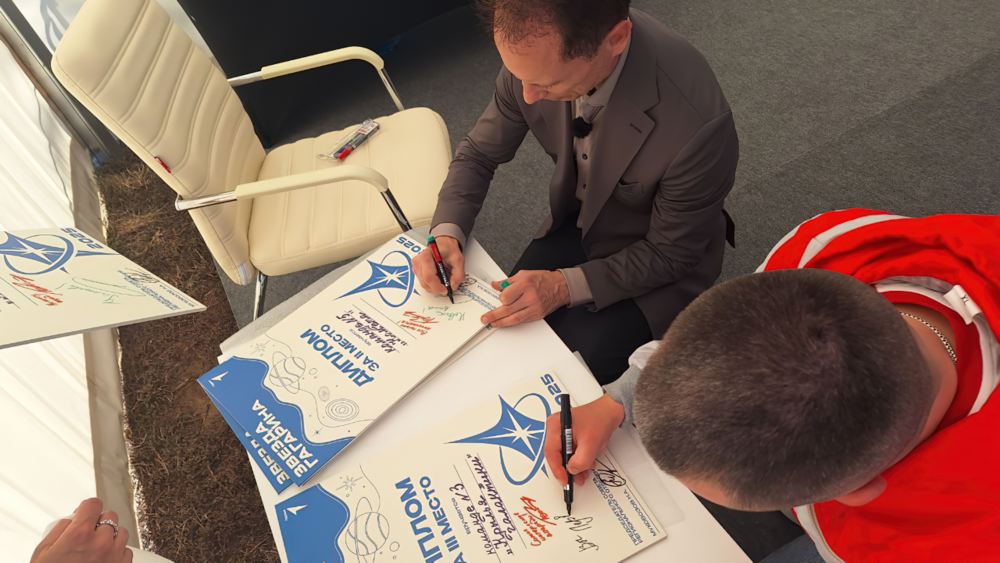 Звезда Гагарина photo_5348103362018672362_y-gigapixel-standard-width-1000px.jpg