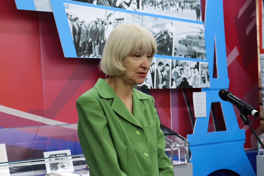 Спорткар для космонавта. Франция Спорткар для космонавта. Франция