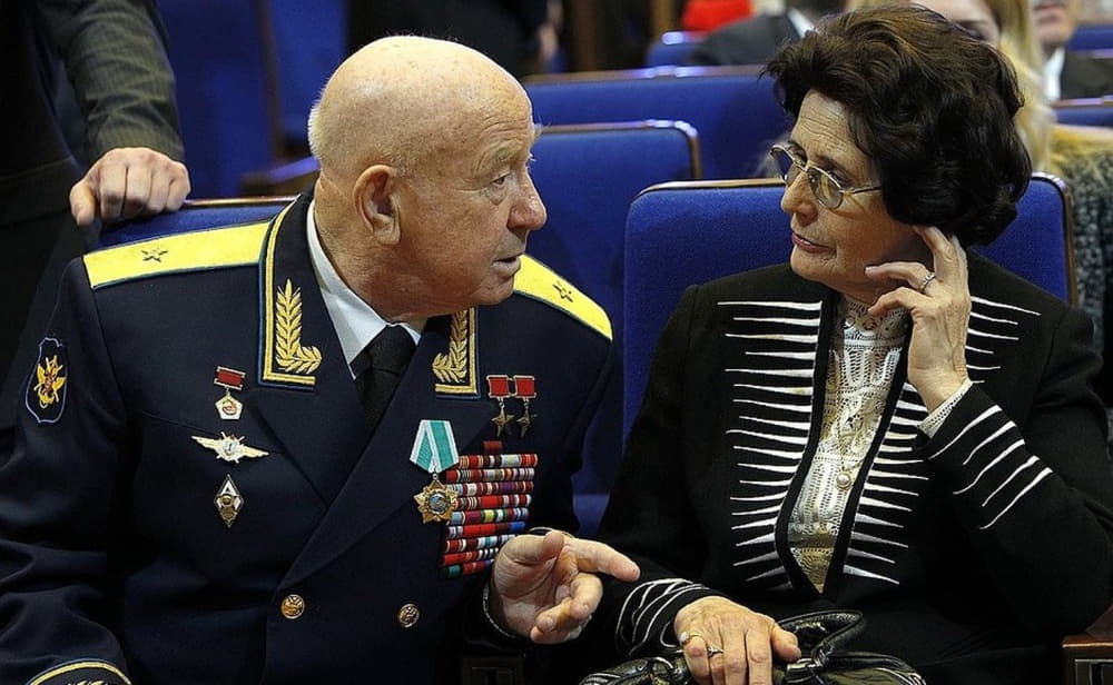 Alexei_Leonov_and_Yury_Gagarin’s_widow_Valentina_Gagarina.jpeg