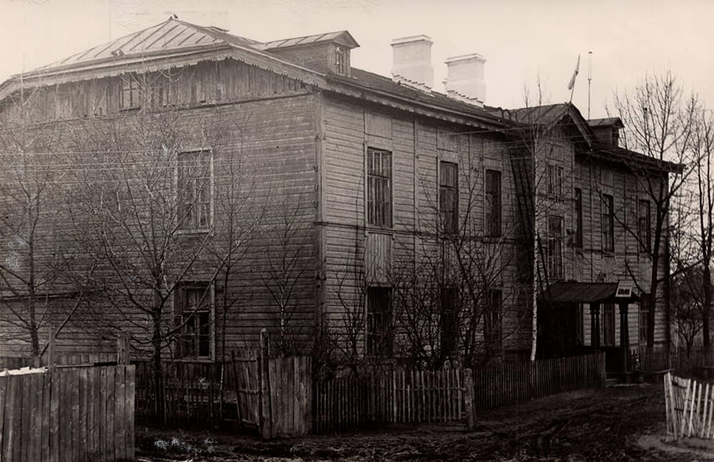  Гжатская районная больница, ул. Смоленская набережная, до 1964г.