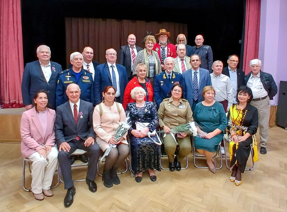 Поэзия и космос Поэзия и космос