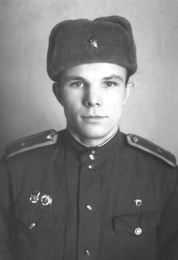 Юрий Гагарин – курсант Оренбургского военного авиационного училища. г. Оренбург, 1955 год